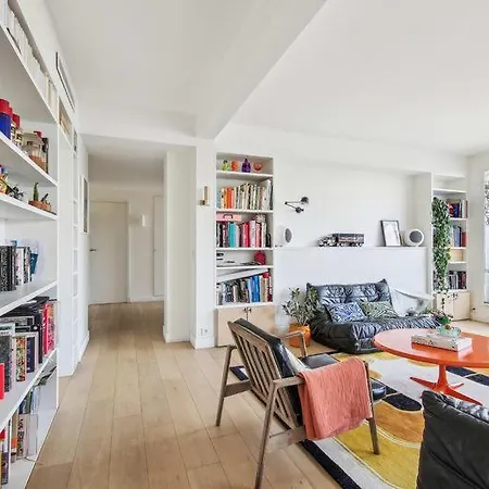Apt Avec Balcon Design Par Fleur Delesalle 6 Pers Apartment