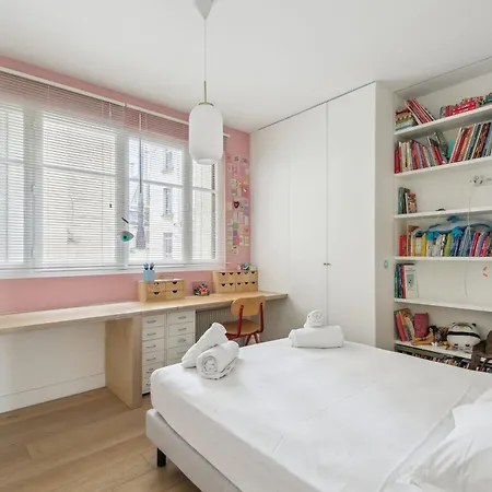 Apartment Apt Avec Balcon Design Par Fleur Delesalle 6 Pers *