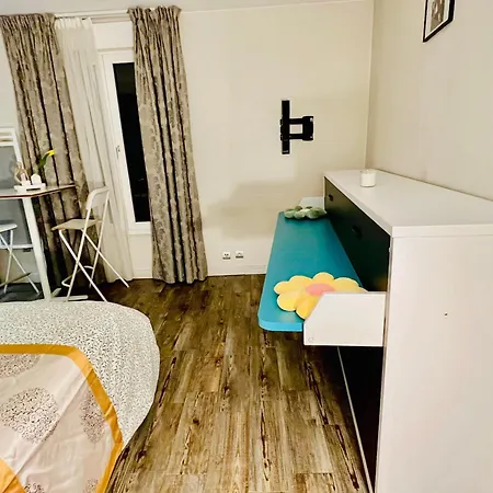 Flat 5 Mins Tour Eiffel Et Champ De Mars Paris
