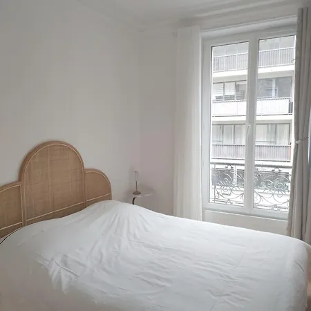 Stylish Parisian Flat Near Eiffel Tower Appartamento Parigi