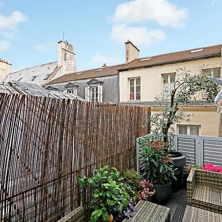 Marais We Merris Paris
