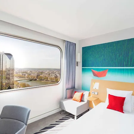 Novotel Centre Tour Eiffel Szálloda 4*