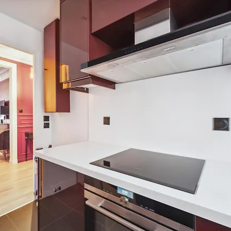 Sejours Parisiens / Le Royal / 4* Apartment Paris