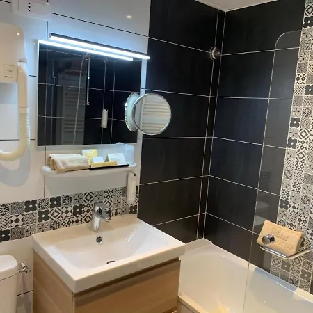 Hotel Delavigne 3*