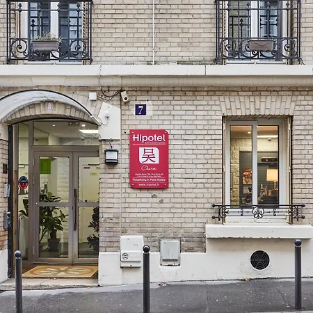 Hipotel Buttes Chaumont Belleville Hotel 3*