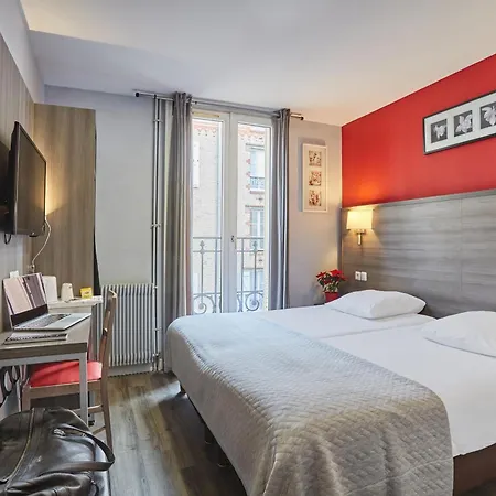 Hipotel Buttes Chaumont Belleville 3* Paris