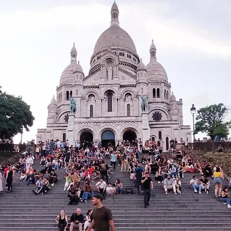 Апартаменты Perfect Down The Sacre Coeur Париж