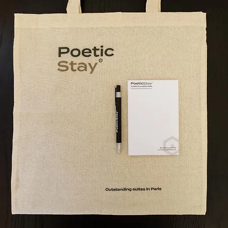 Poetic - Louvre *