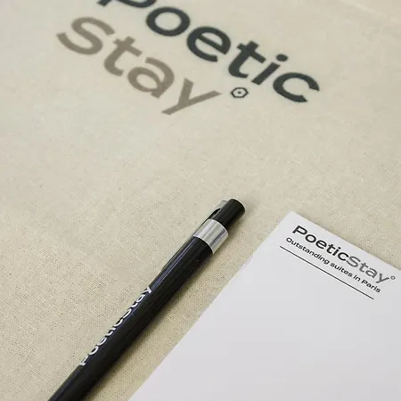 Poetic - Louvre Apartamento *