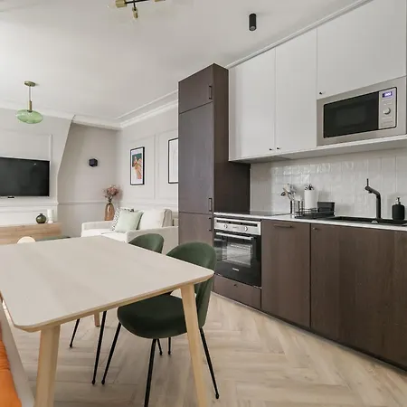 Poetic - Louvre Apartamento *