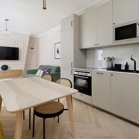 Poetic - Louvre Apartamento