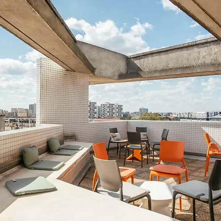 Adagio Access La