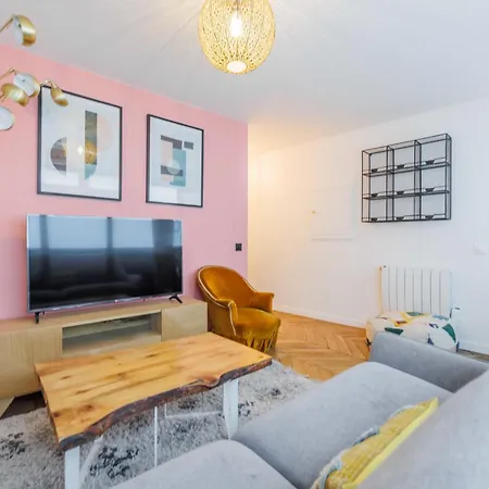Chic Parisian Retreat - Porte De Montreuil - 2 * Paříž