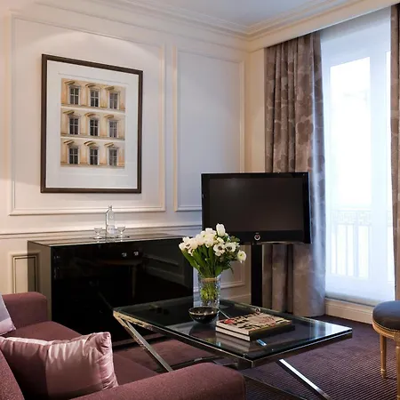 Hotel Grand Du Palais Royal Paris