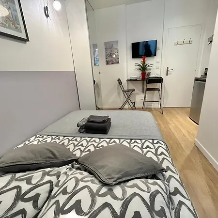 Appartement Apartment Paris Studios *