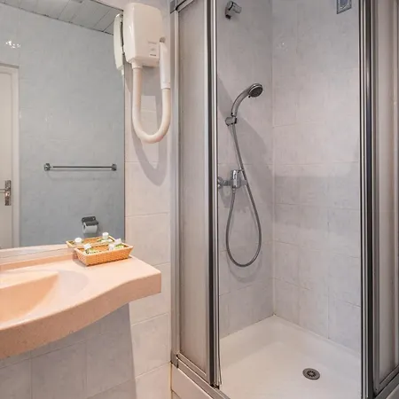 Hotel Terminus Montparnasse Paris