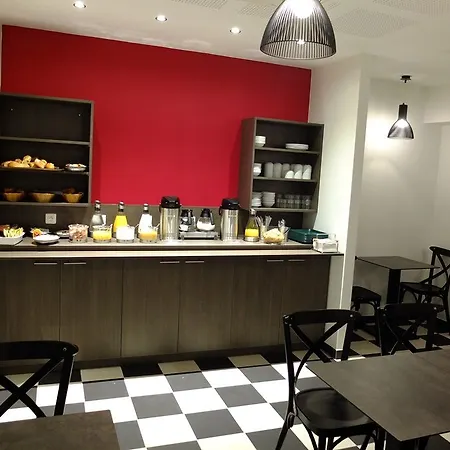 De Flore - Montmartre Hotel Paříž