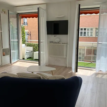 42m Terrace 파리