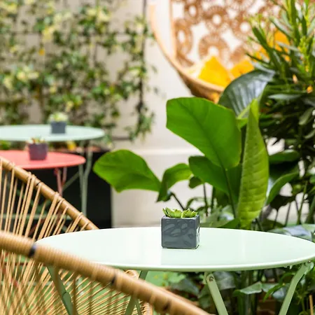 Avalon Cosy 4* Paris