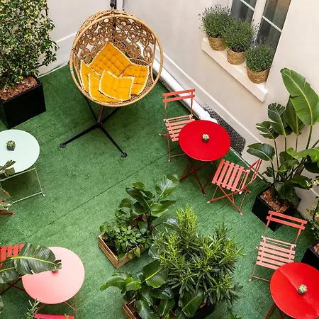 Avalon Cosy 4* Paris