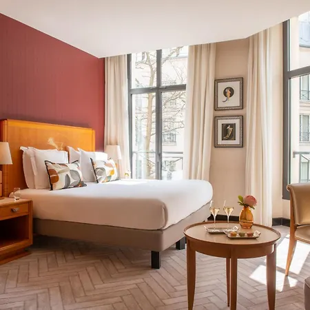 Les Jardins Du Marais Hotel 4*