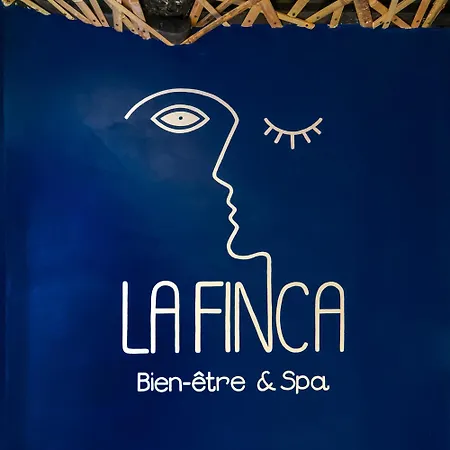 Hotel La & 3*