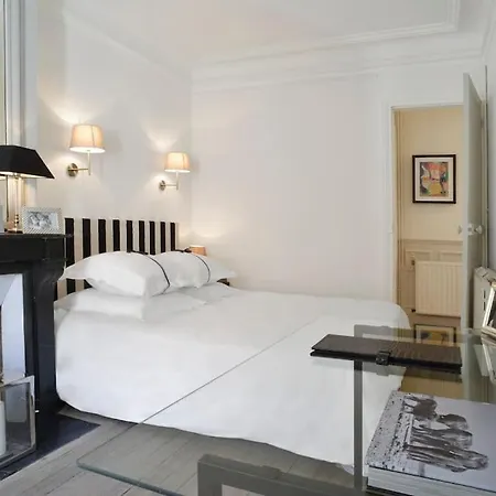 Eiffel Appartement *