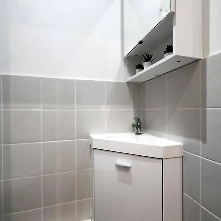 Apartament Fresh & Floral - Large Studio For 4 - Batignolles