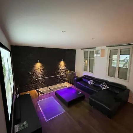 Διαμέρισμα Super Souplex Cinema 4k 15 *