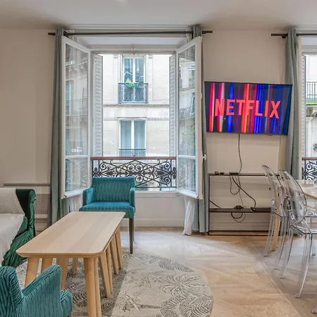 Spacieux Et Lumineux A Montorgueil Apartment Paris