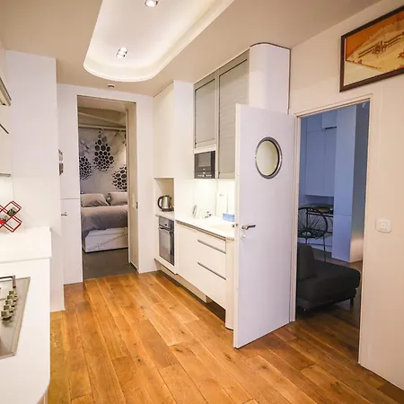 Elegant Climatise De 65 M2 Avec 2 Ch Appartement *