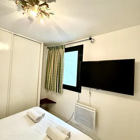 Apartamento Grand Et Central, 8e Pres Elysee Paris