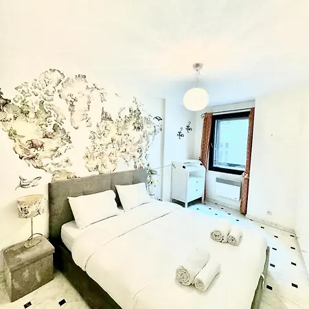Apartamento Grand Et Central, 8e Pres Elysee Paris