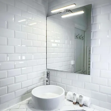 Stylish & Chic Duplex Near Eiffel Tower Apartmán *