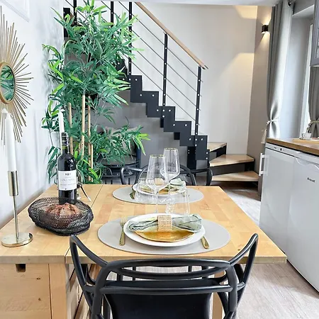 Apartmán Stylish & Chic Duplex Near Eiffel Tower