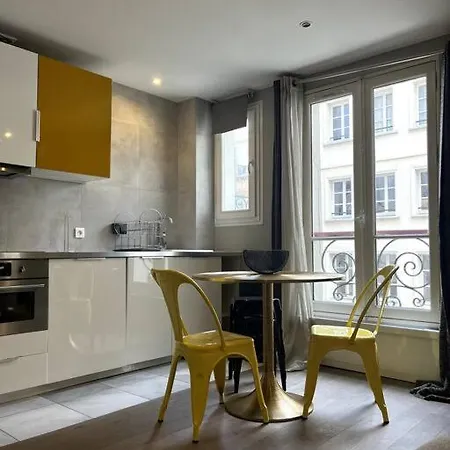 4 Personnes - St Lazar Sur Cour Апартаменты *