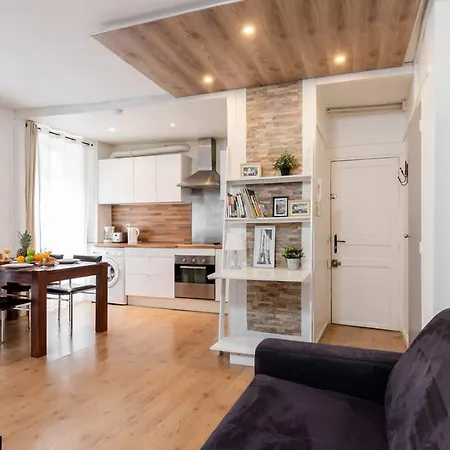 Avenue De Mars 2br Apartamento *