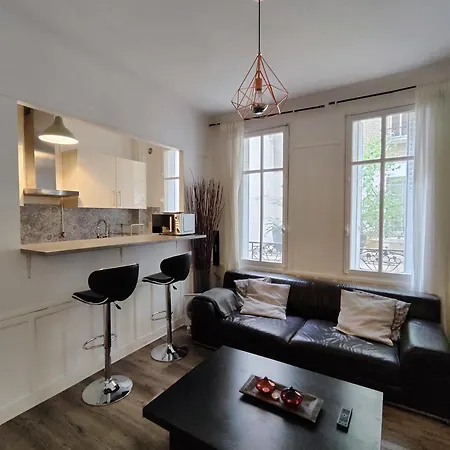 And Cozy 1b In The Heart Of
