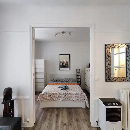 And Cozy 1b In The Heart Of Paris