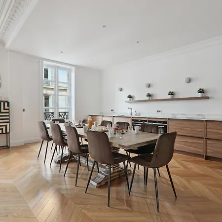 Apartment Kaza Bella - 8 Luxurious Close To Arc De Triomphe Paris