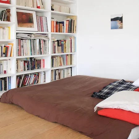 Spacious Cocoon With A Terrace View On The Canal Paris
