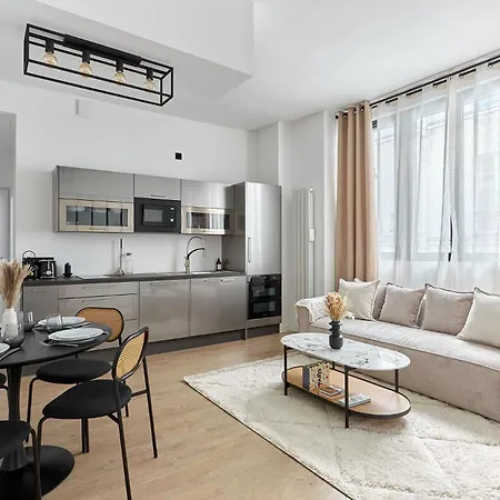 Center Of Bastille By Studioprestige باريس
