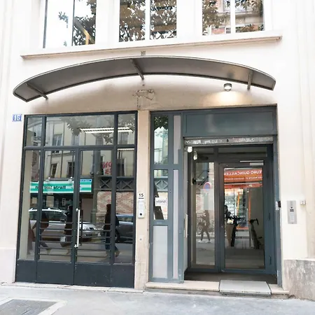 شقة Family Nest Near Gare De L'est And Gare Du Nord باريس