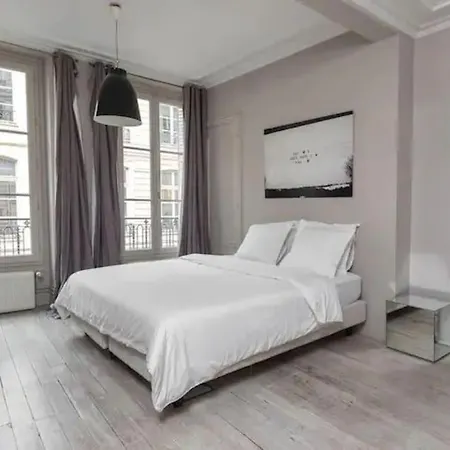 Saint-honore Luxurious 2 Bedrooms 120m2 شقة *