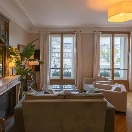 Apartamento Vue Louvre Et Seine París