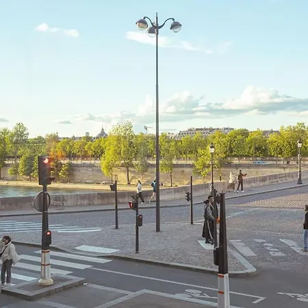 Vue Louvre Et Seine Apartamento *