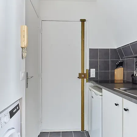 Charming 1 Bedroom Flat Coeur Du Marais By Prestige Apartment *