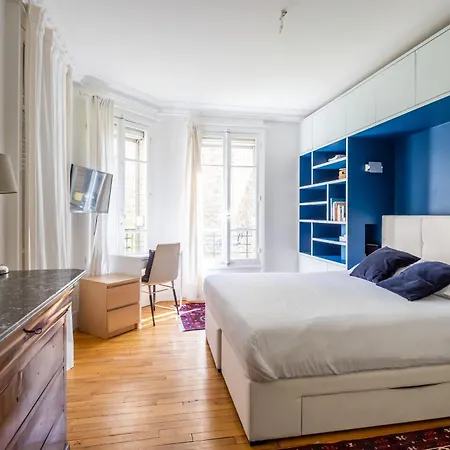 Veeve - Dreaming In The Daytime Apartment *