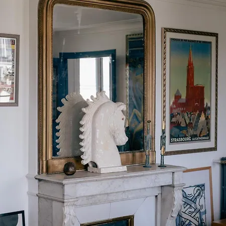 Veeve - Eclectic Eminence * Paris