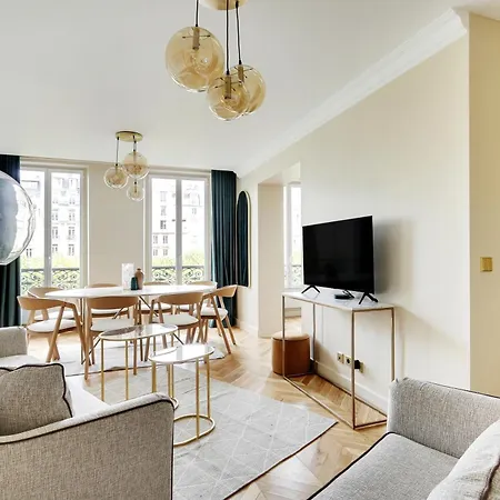 Pick A Flat's In Invalides - Avenue De Breteuil * Paris